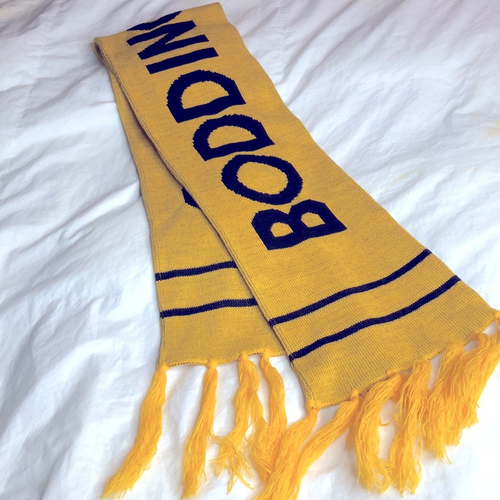 NWOT. Rare Boddingtons Beer scarf. Vintage promo item. Great Father’s Day gift!!